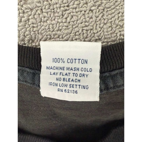 Vintage Guess‎ T Shirt Men M Puerto Rico Flag Logo Black Distressed USA Mexico - Picture 9 of 9